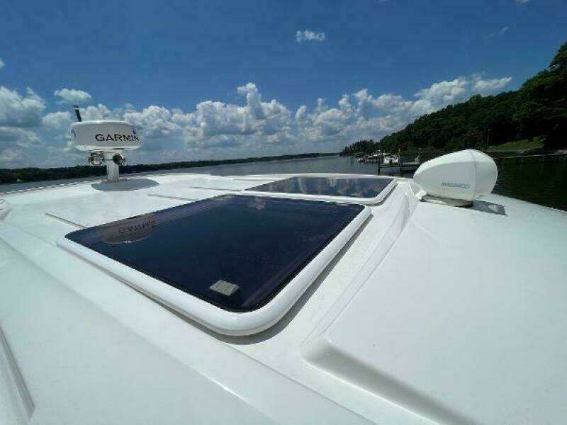 Lydie Ann 29ft Jeanneau Yacht For Sale