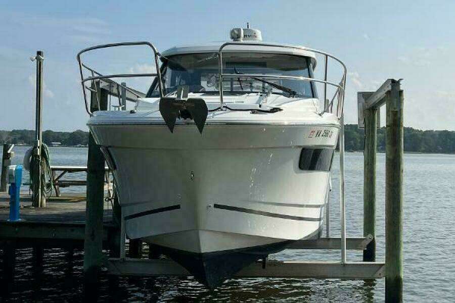 Lydie Ann 29ft Jeanneau Yacht For Sale