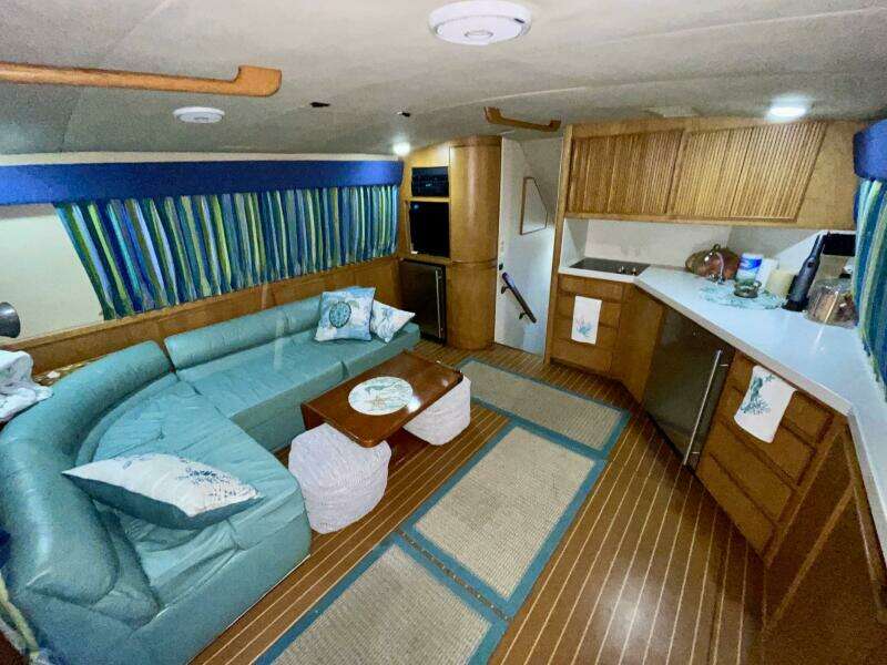 Islander 7 43ft Bertram Yacht For Sale