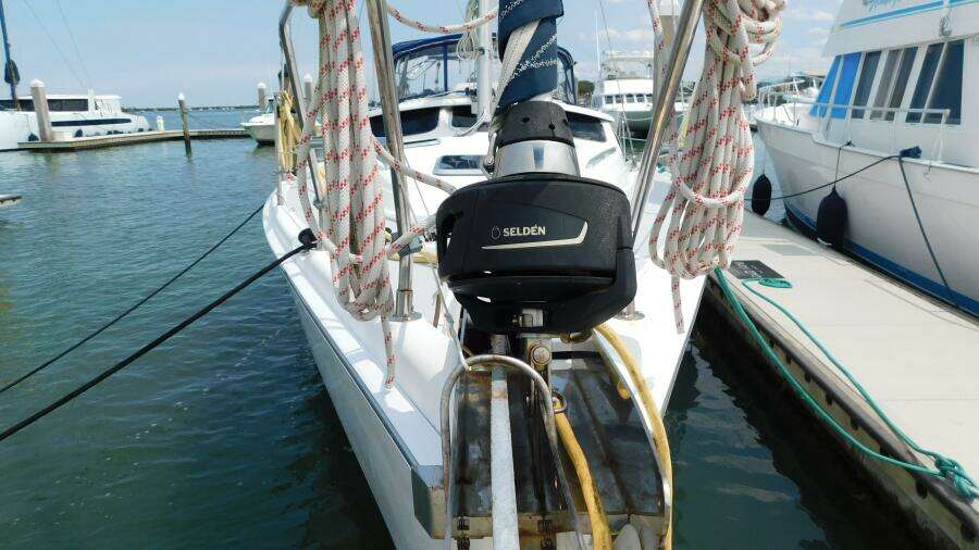 42ft Hunter Yacht For Sale
