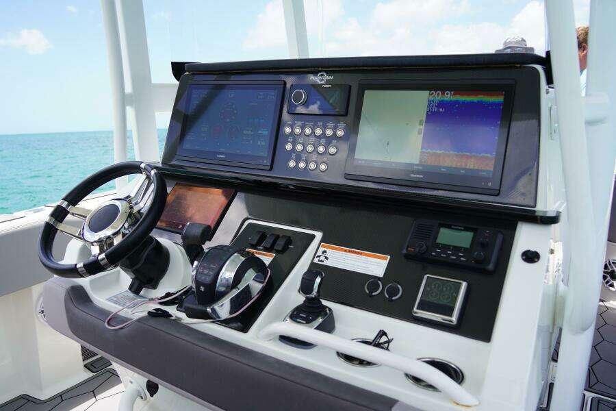34ft Fountain Yacht For Sale