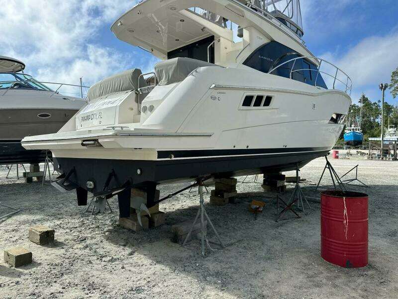 MJM Grand  36ft Carver Yacht For Sale MJM Grand  36ft Carver Yacht For Sale
