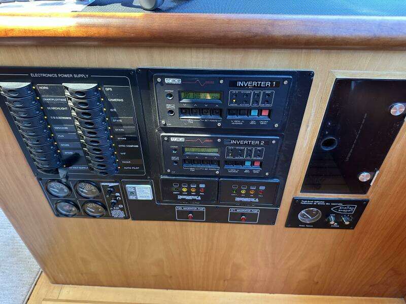 Safari 66ft Symbol Yacht For Sale