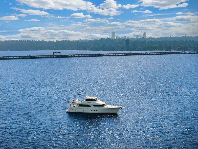 ESTANCIA 80ft Ocean Alexander Yacht For Sale