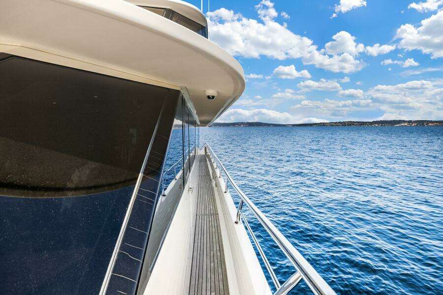 ESTANCIA 80ft Ocean Alexander Yacht For Sale