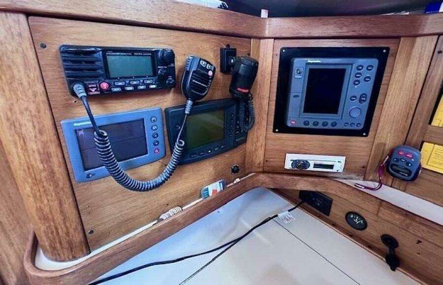 Chinook 36ft Sabre Yacht For Sale