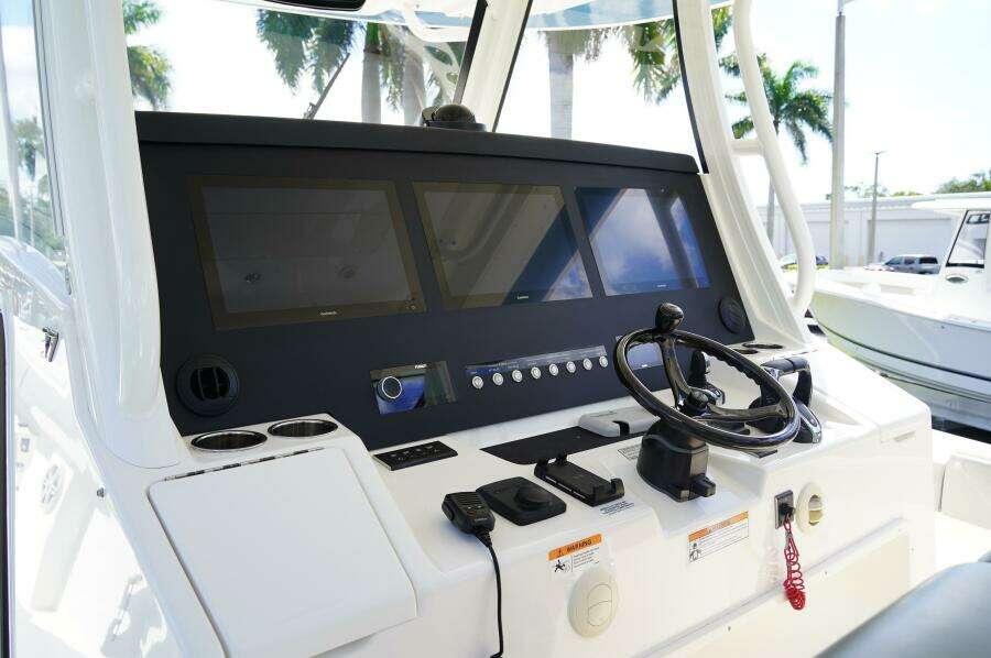 37ft Regulator Yacht For Sale