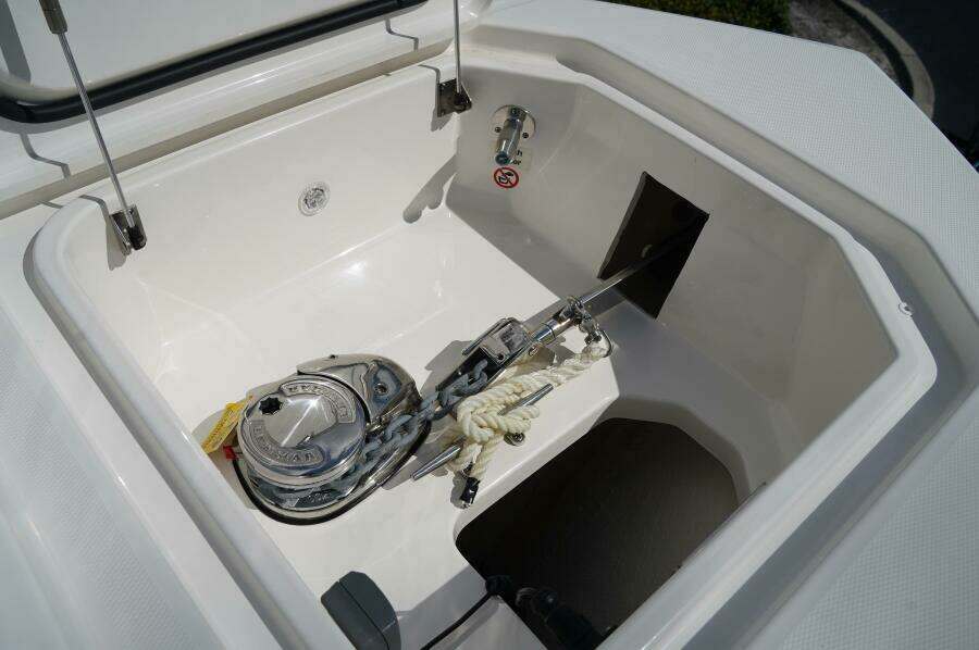 37ft Regulator Yacht For Sale