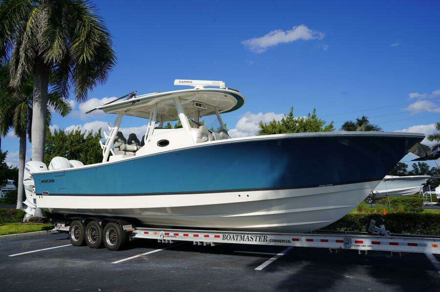 37ft Regulator Yacht For Sale