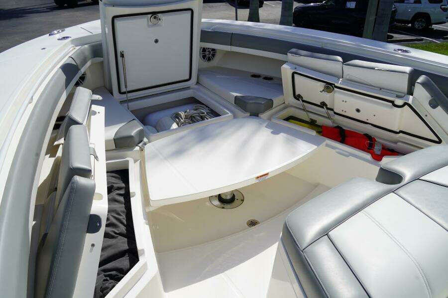 37ft Regulator Yacht For Sale