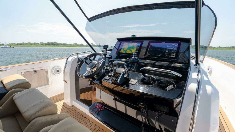 38ft Pardo Yachts Yacht For Sale