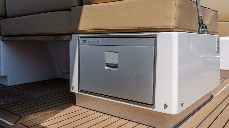 38ft Pardo Yachts Yacht For Sale