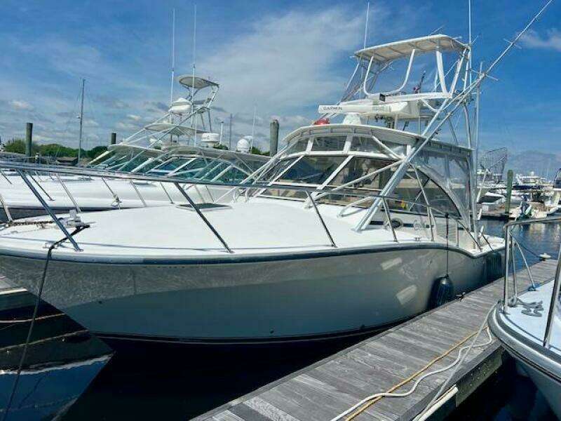 35ft Carolina Classic Yacht For Sale