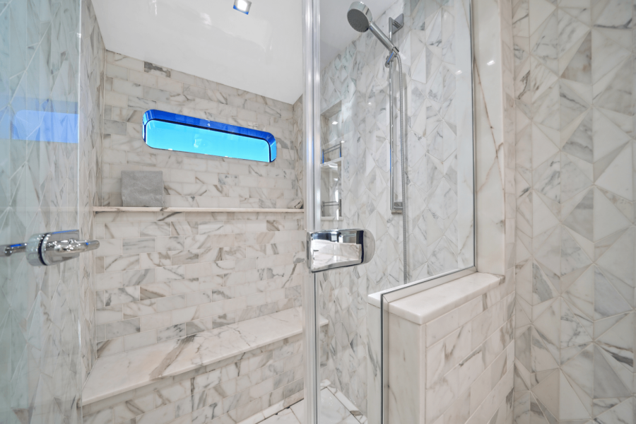 91ft Hatteras Yacht For Sale