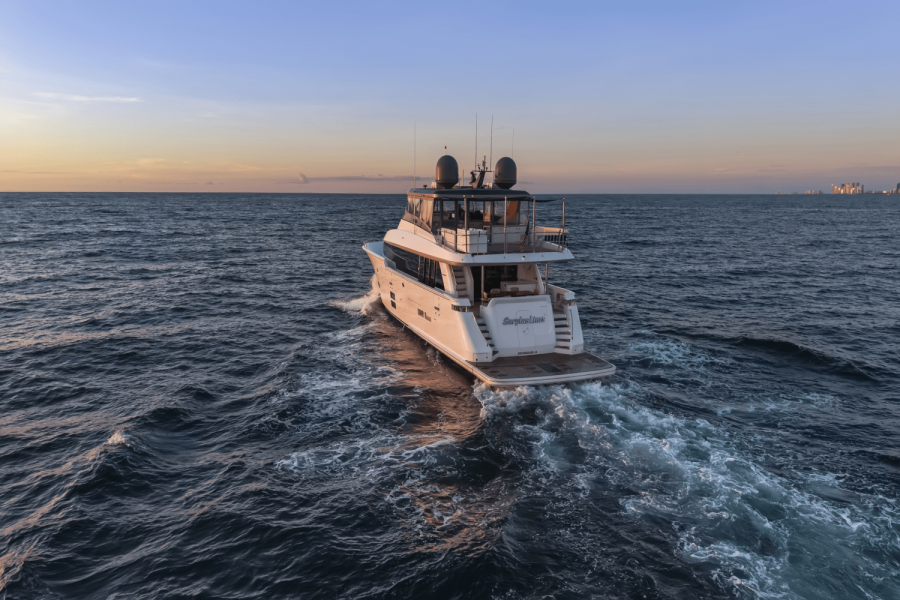 91ft Hatteras Yacht For Sale