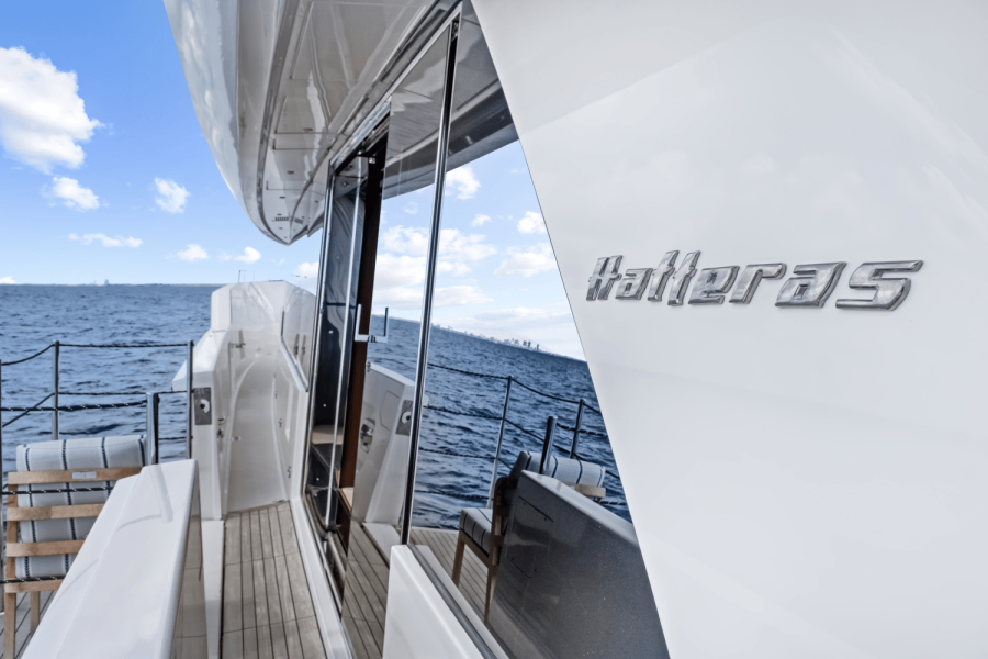 91ft Hatteras Yacht For Sale