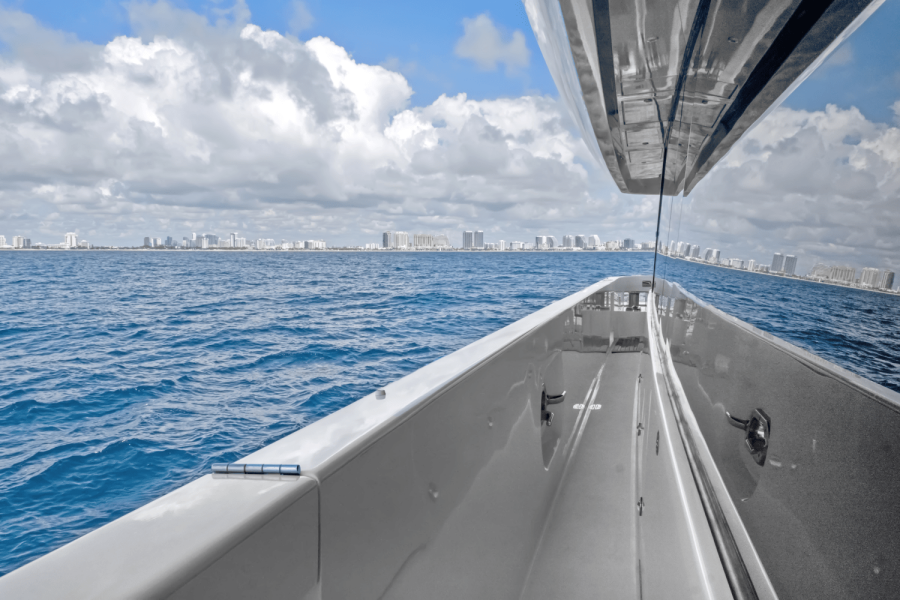 91ft Hatteras Yacht For Sale