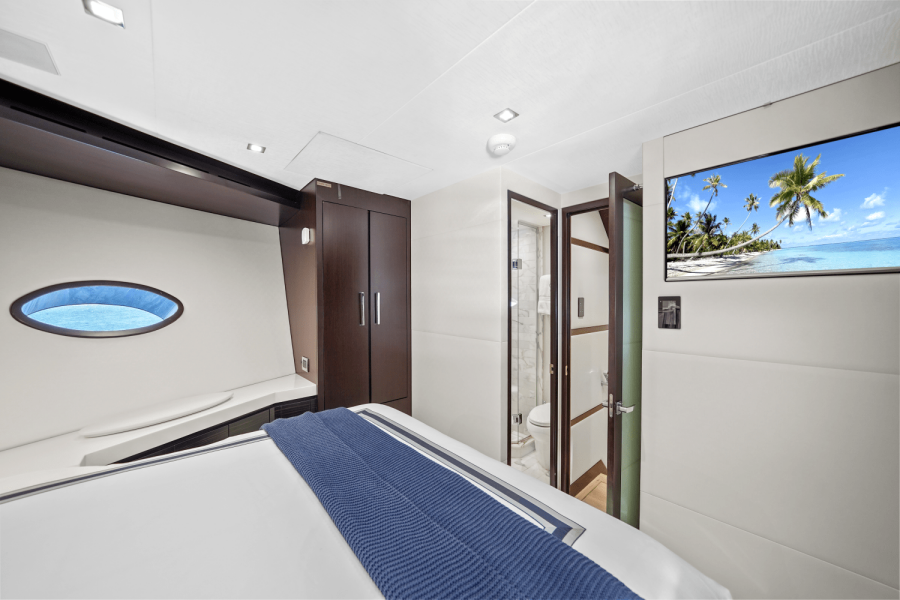 91ft Hatteras Yacht For Sale