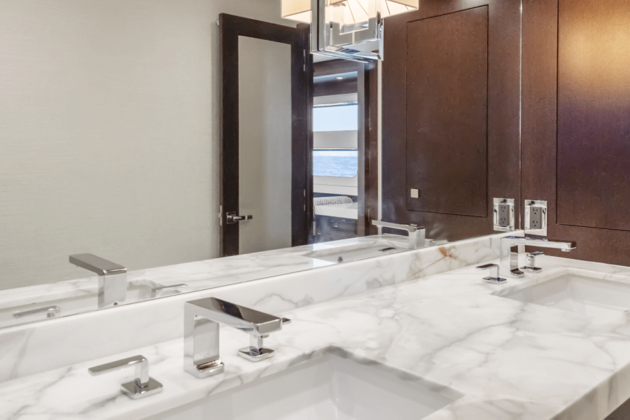 91ft Hatteras Yacht For Sale