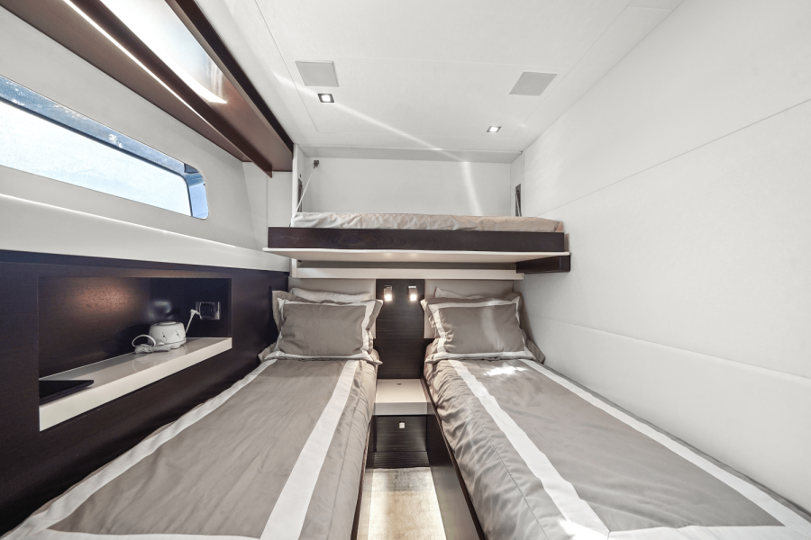 91ft Hatteras Yacht For Sale