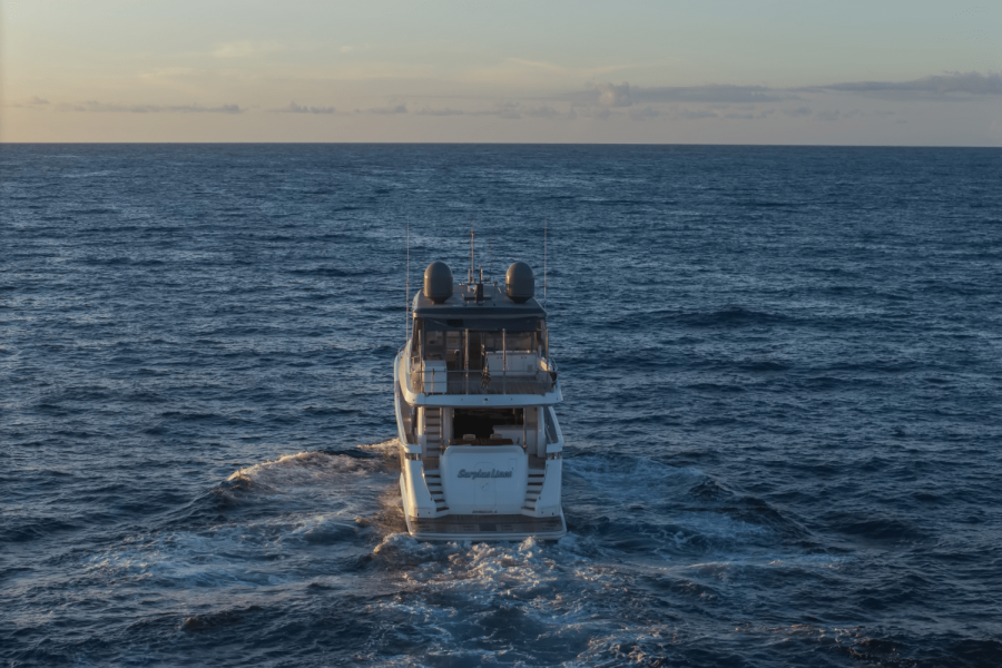 91ft Hatteras Yacht For Sale