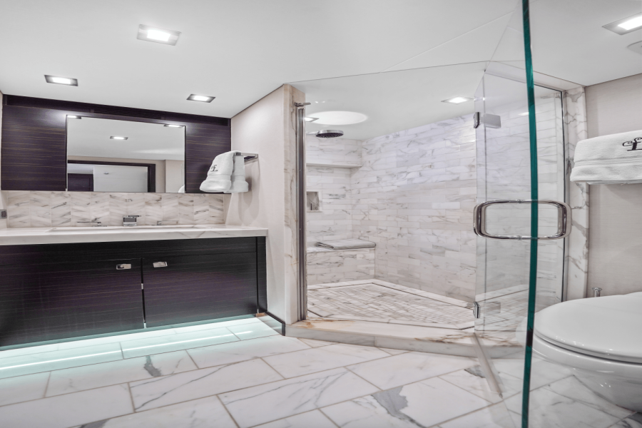 91ft Hatteras Yacht For Sale