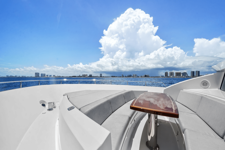 91ft Hatteras Yacht For Sale