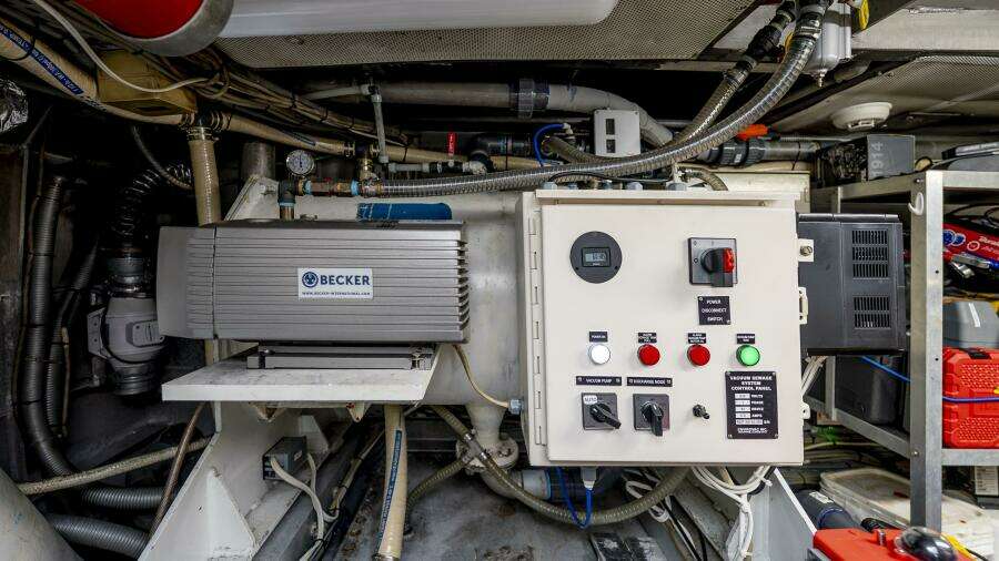 Bravo 100ft Stephens Brothers Yacht For Sale