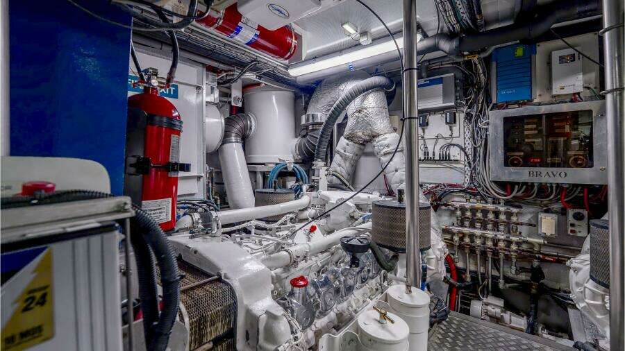 Bravo 100ft Stephens Brothers Yacht For Sale