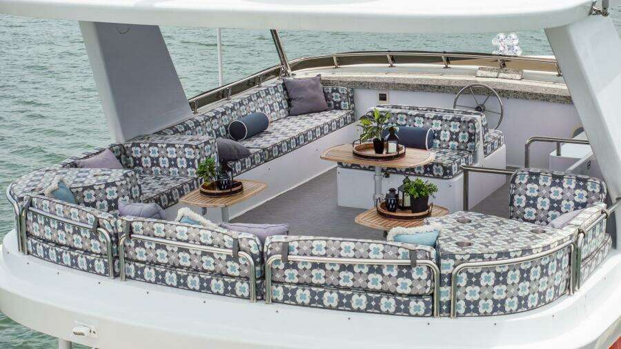 Flybridge 