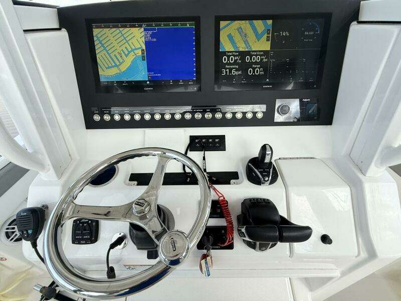 28ft Regulator Yacht For Sale