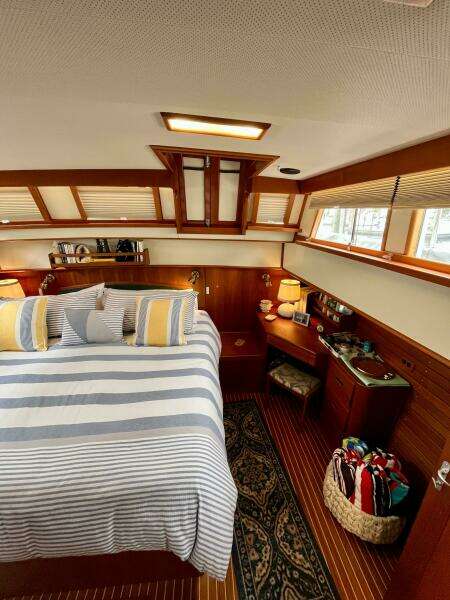 49ft Grand Banks Yacht For Sale