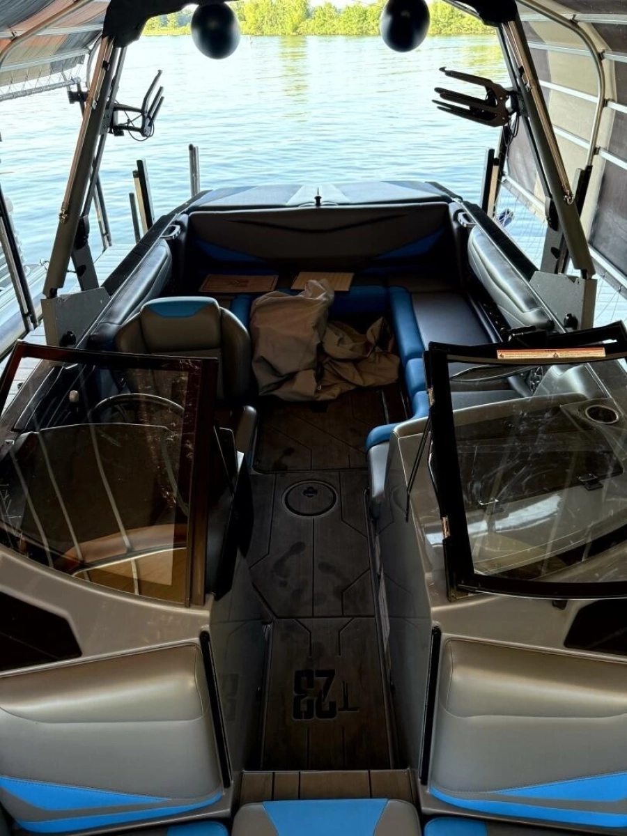 2020 Axis T23