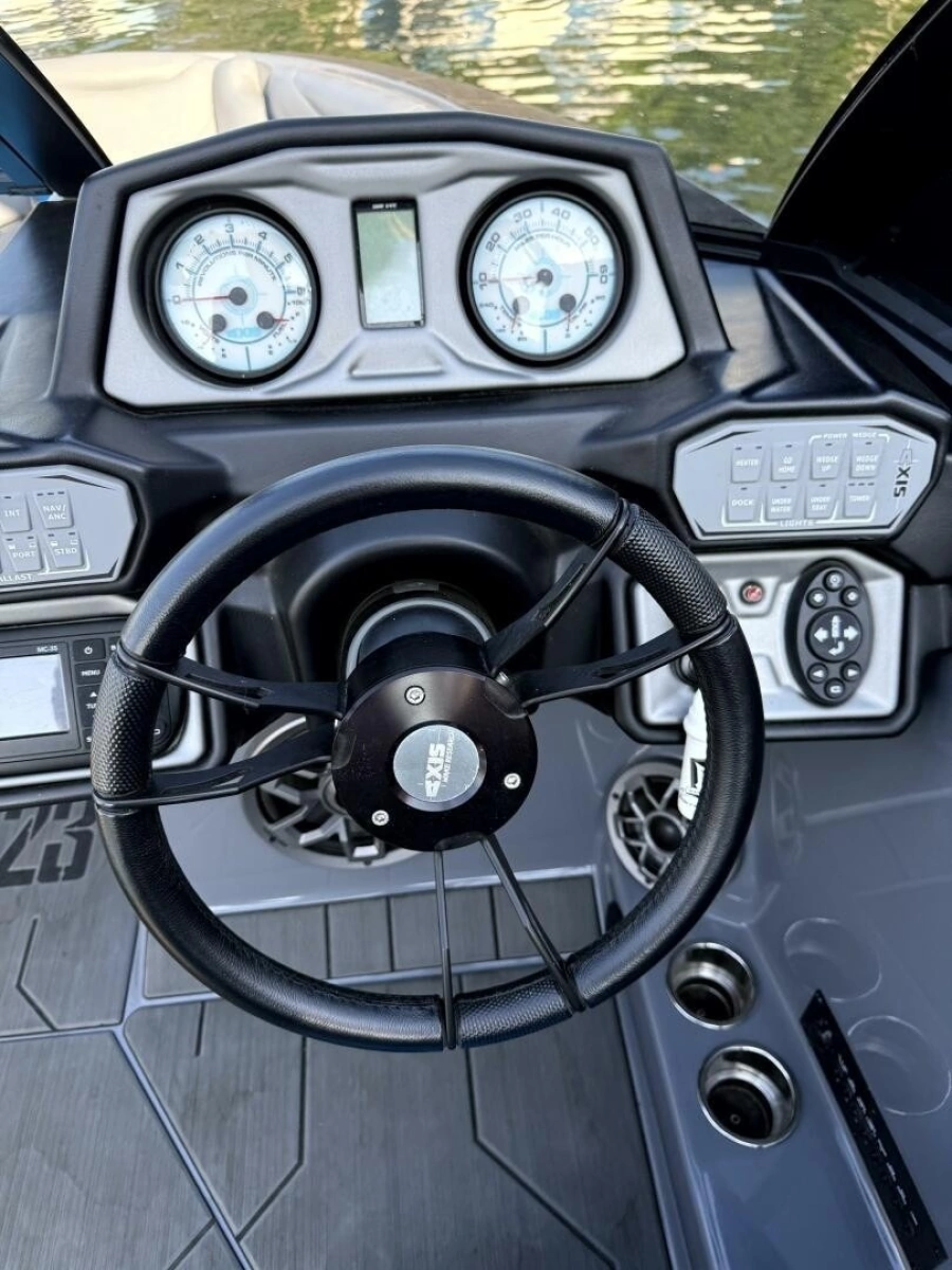 2020 Axis T23