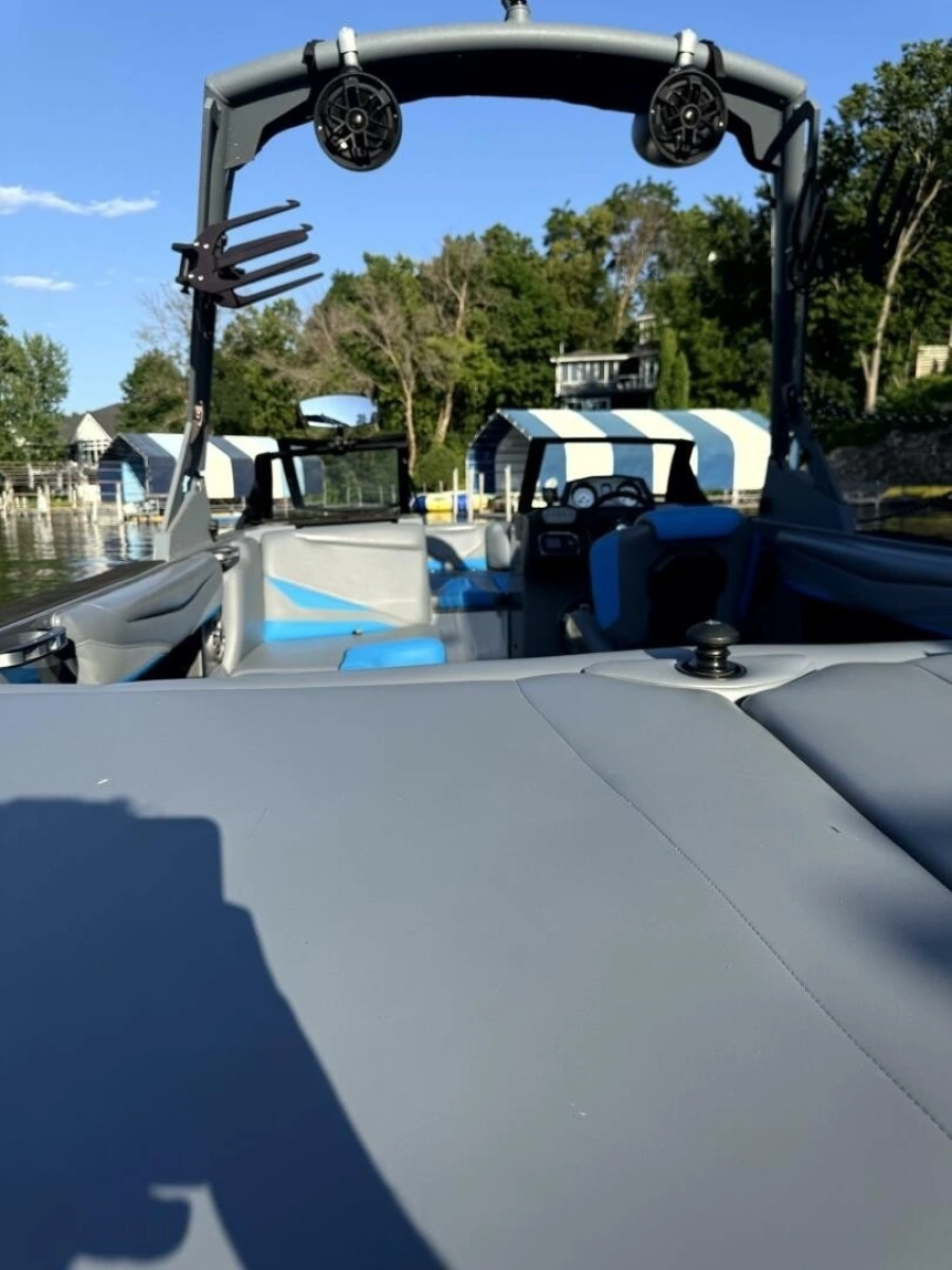 2020 Axis T23
