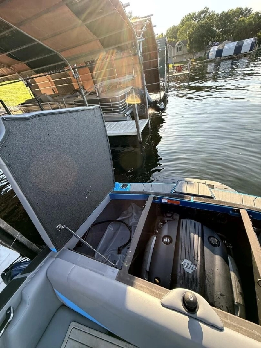 2020 Axis T23