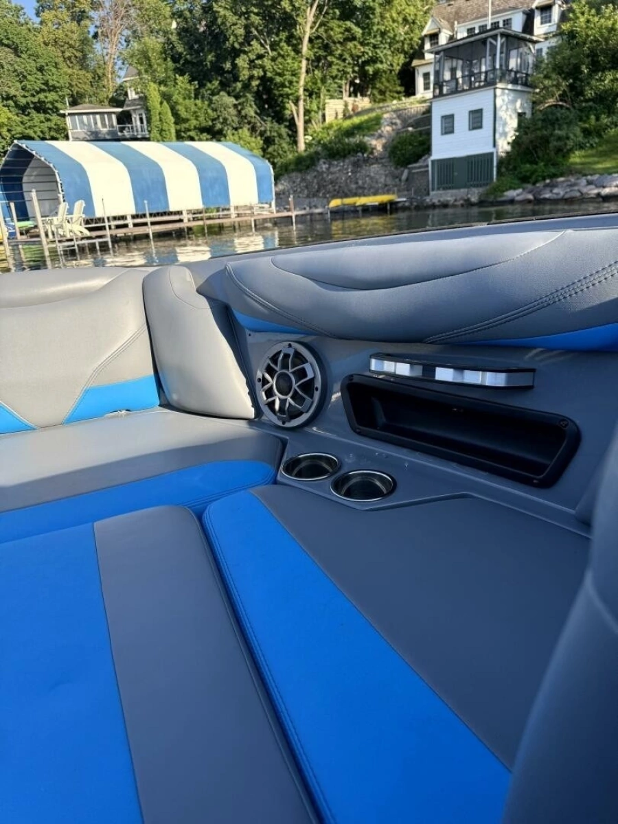 2020 Axis T23