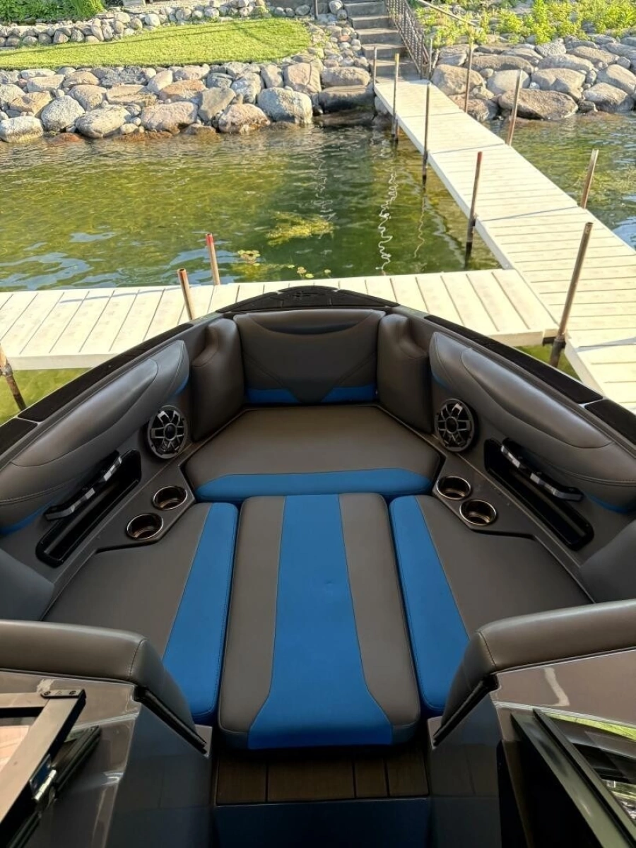 2020 Axis T23