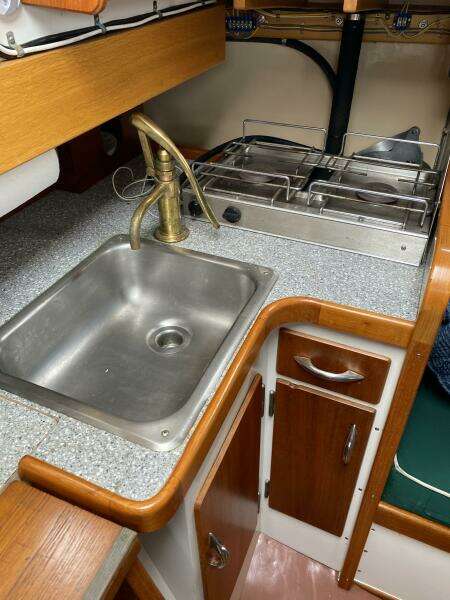 Anna 32ft Chesapeake Yacht For Sale