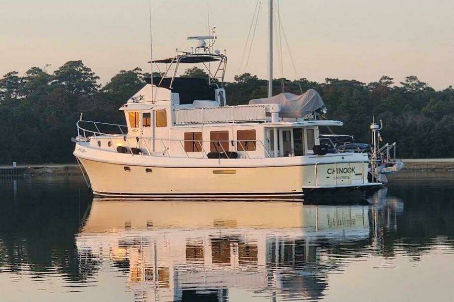 CHINOOK 52ft American Tug Yacht For Sale