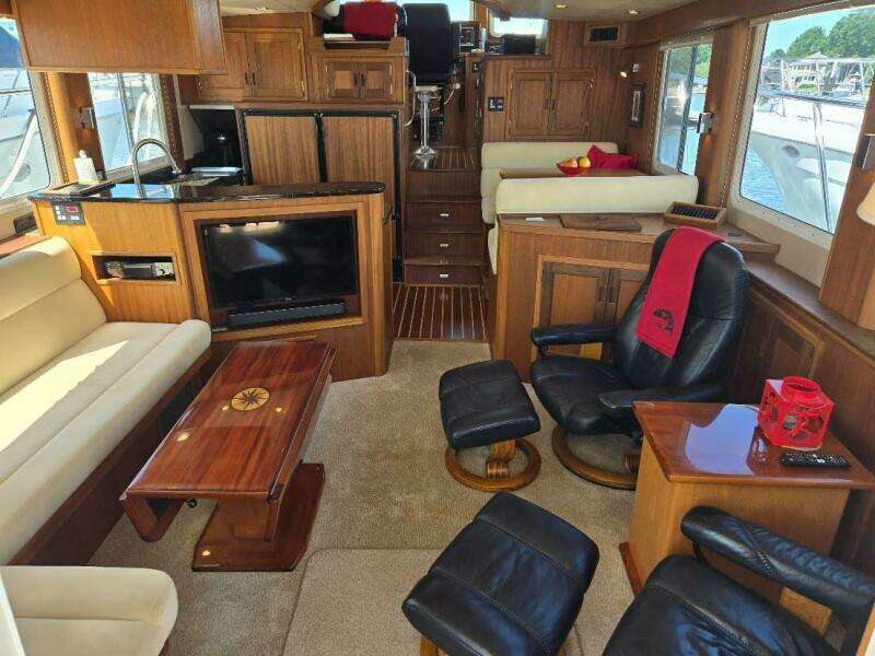 CHINOOK 52ft American Tug Yacht For Sale