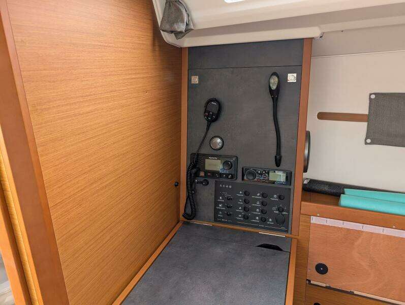 34ft Jeanneau Yacht For Sale