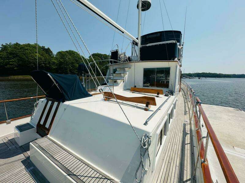 49ft Grand Banks Yacht For Sale