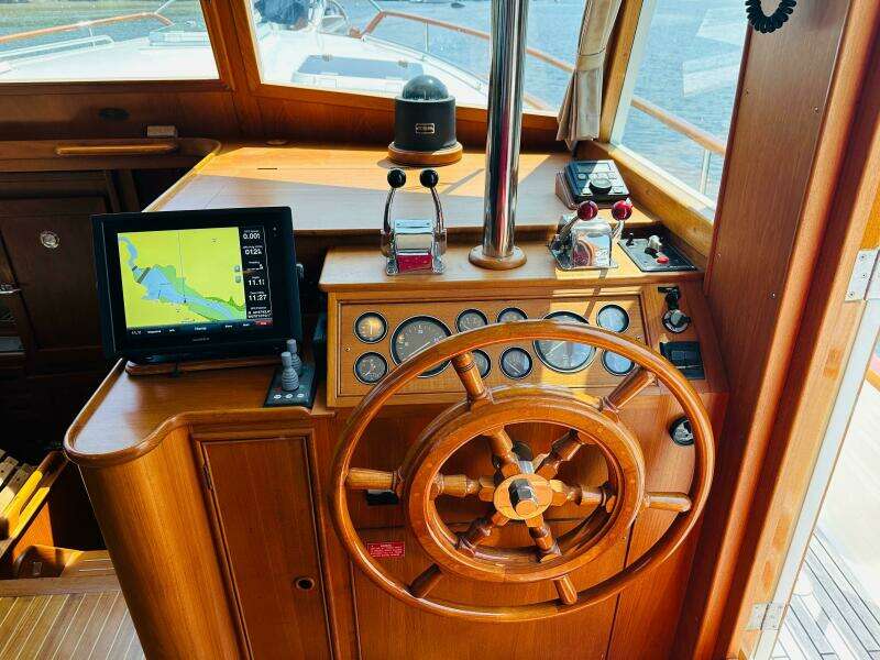 49ft Grand Banks Yacht For Sale