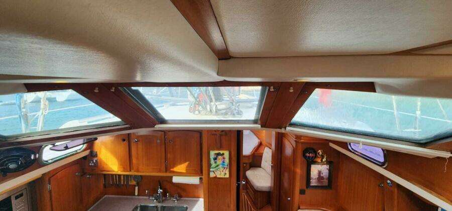 1998 Fantasi 44 Pilothouse