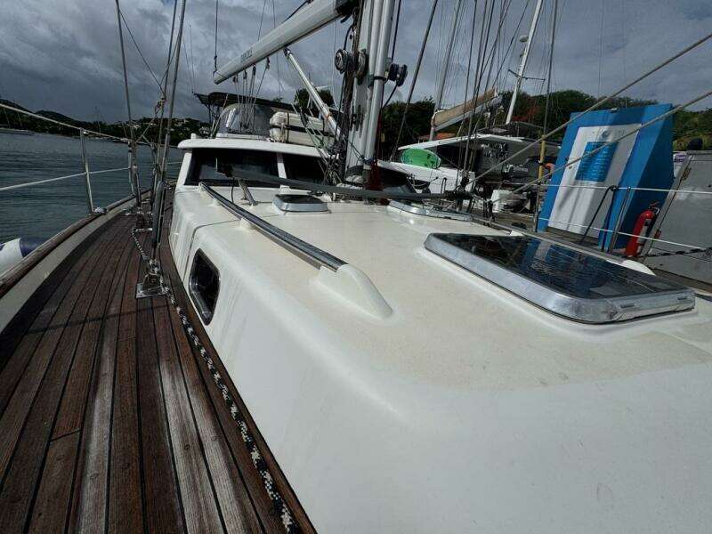 Dawdle 44ft Fantasi Yacht For Sale