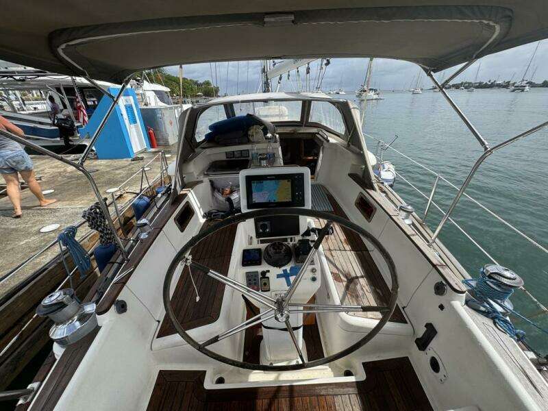 Dawdle 44ft Fantasi Yacht For Sale