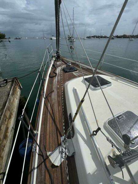 Dawdle 44ft Fantasi Yacht For Sale