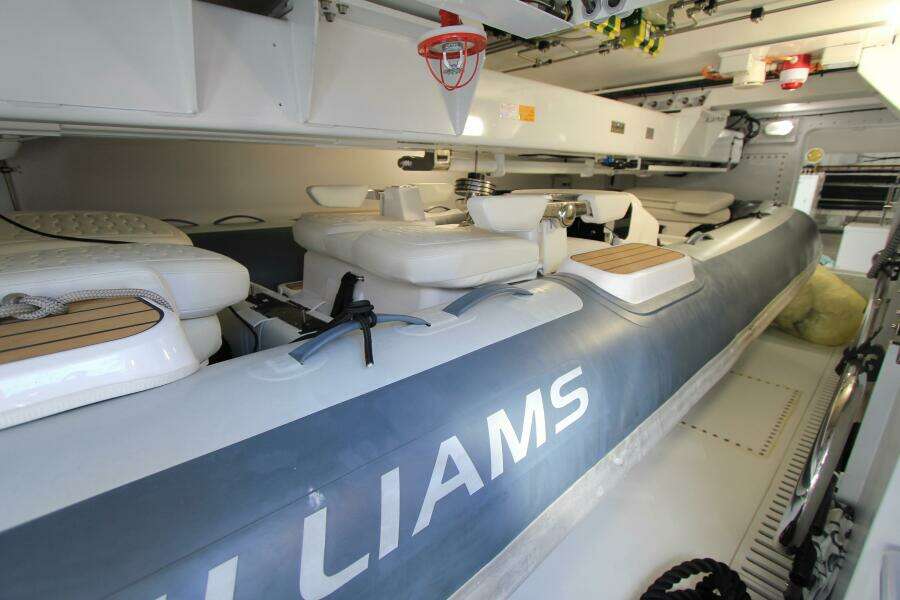 Y 113ft Benetti Yacht For Sale