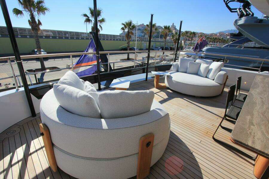 Y 113ft Benetti Yacht For Sale